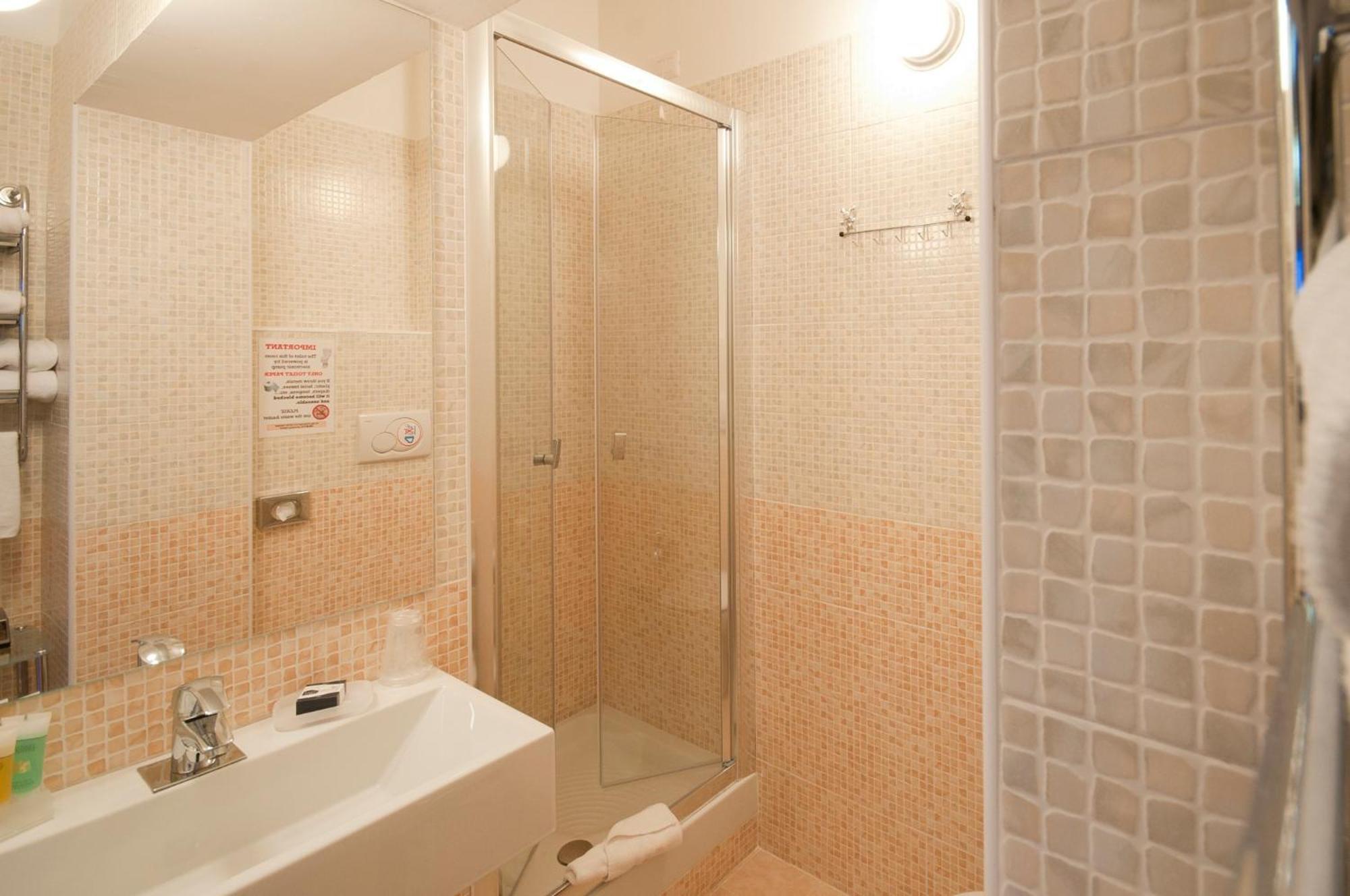 Trevi 41 Hotel Rome Room photo