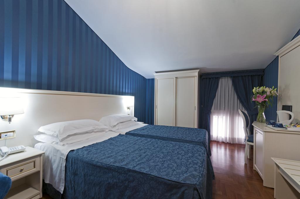 Trevi 41 Hotel Rome Exterior photo